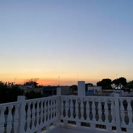 Sea View Apartment *
